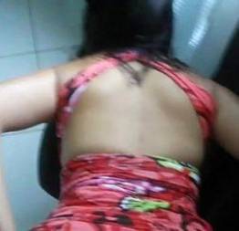Casada gemendo alto pedindo pro comedor meter no cuzinho